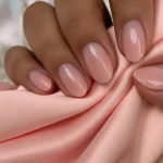 Old Money Nails 2026 pearl glaze manicure